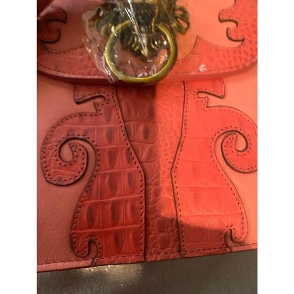 Women's Sharif Pink Leather Crossbody Bag - Picture 4 of 11